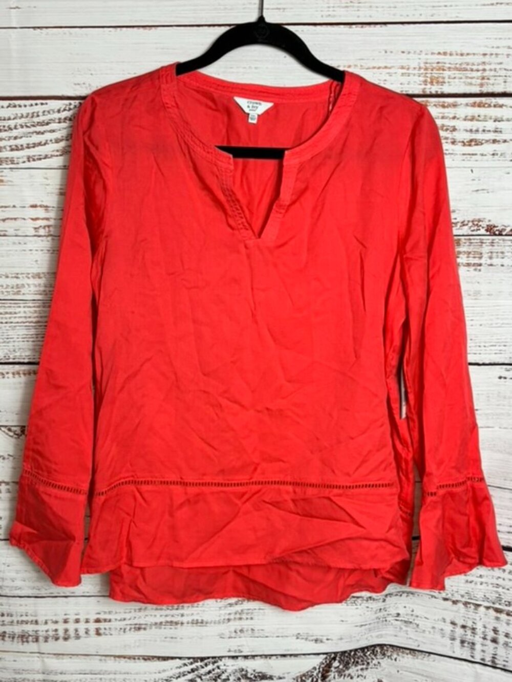 NWT Crown & Ivy long sleeved women’s top coral colored Size PXL